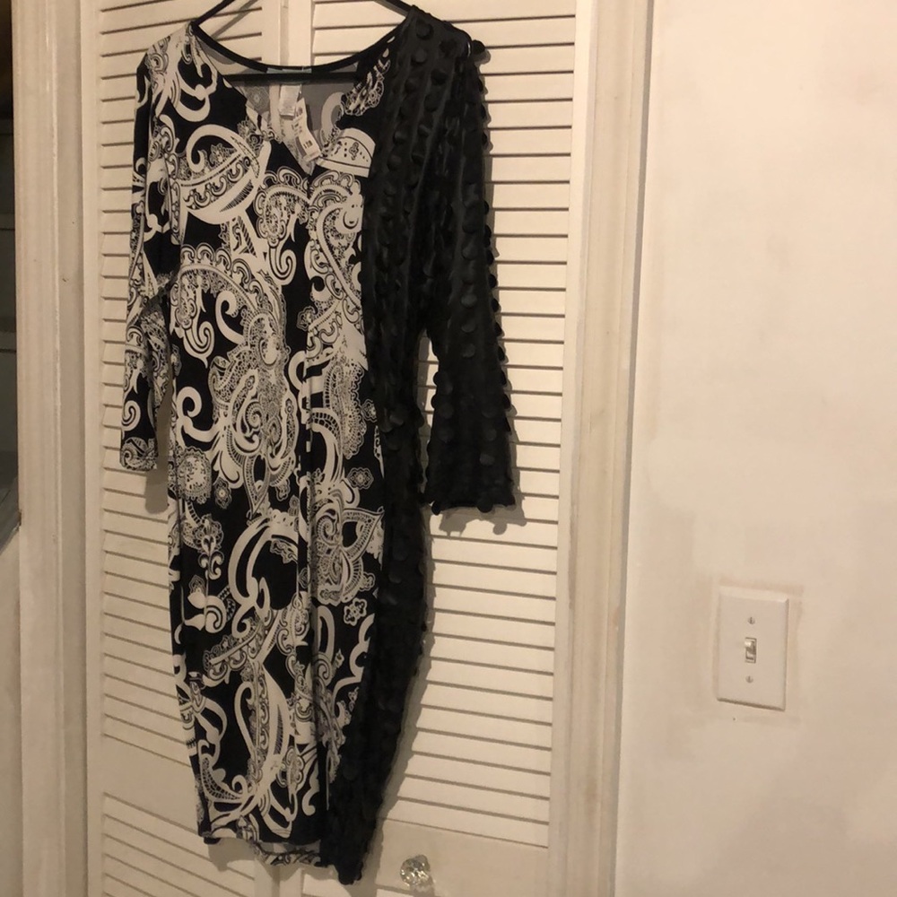 Dress - Picture 3 of 7